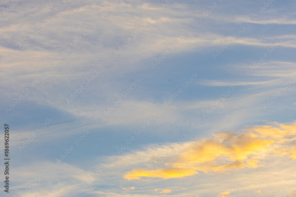 Fototapeta premium Colorful sunset sky with cloud on city