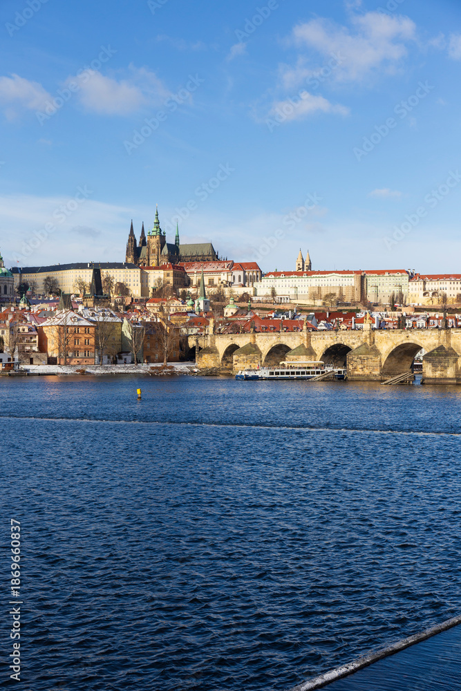 Obraz premium Snowy Prague Lesser Town with gothic Castle, Czech Republic 