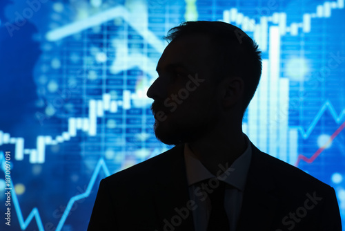Silhouette of businessman o...