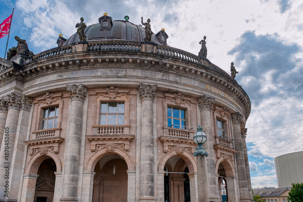 Obraz premium Berlin is the capital of Germany and one of its sixteen federal states. It is located in northeastern Germany. (Bode Museum)