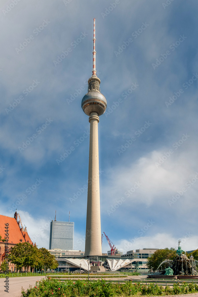 Obraz premium Berlin is the capital of Germany and one of its sixteen federal states. It is located in northeastern Germany.