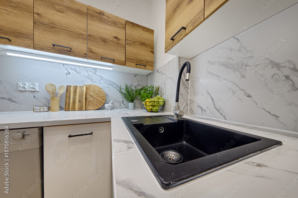 custom made wallpaper toronto digitalKuchnia w nowoczesnym apartamencie – widok z poziomu blatu kuchennego na kran