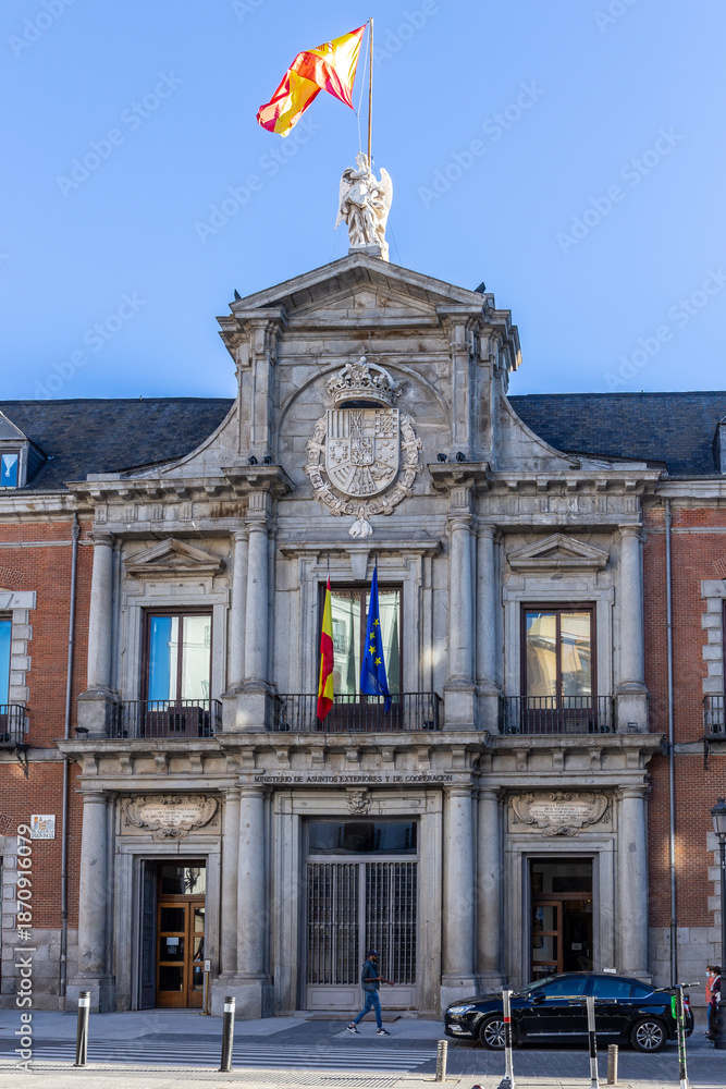 Fototapeta premium Facade of Santa Cruz Palace Ministry of Foreign Affairs Headquarters in Madrid