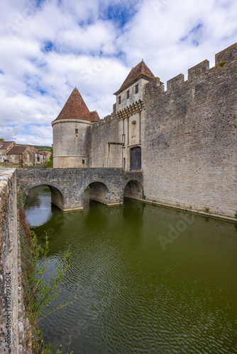 Bild auf Leinwand Chateau de Posanges castle, moat, and bridge