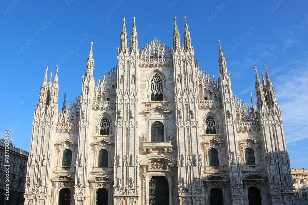 Fototapeta premium ornate gothic architecture of milan cathedral in italy