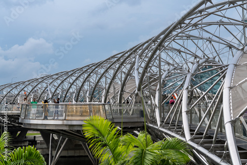 Singapur Die Helix-Brücke, offiziell The Helix MARINA BAY SANDS