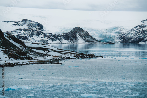 фотографія Antarctica Admiralty Bay Frozen Landscape Snow and Ice Mountains Epic Wilderness