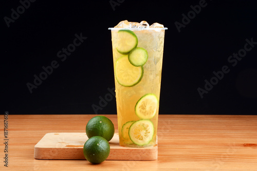 Green Calamansi Lemon Fruit Tea Iced