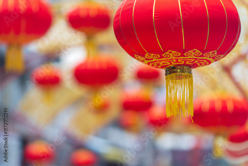 Foto Lunar new year lantern decorated in chinatown area.