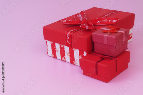 Фотография Gift boxes on pink background