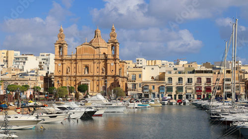 Fotografía Misda Valletta Malta, Church of Sultana tal-paci, St Joseph's Parish Church, Msida on the Waterfront of Sliema on the island of Malta Europe