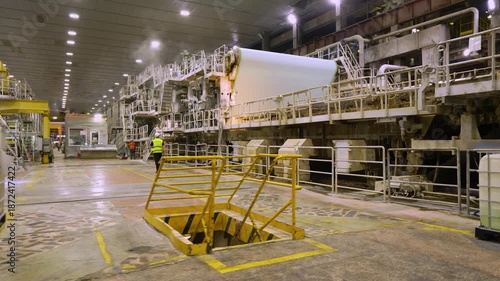 Cardboard making machine and paper making machine. General plan