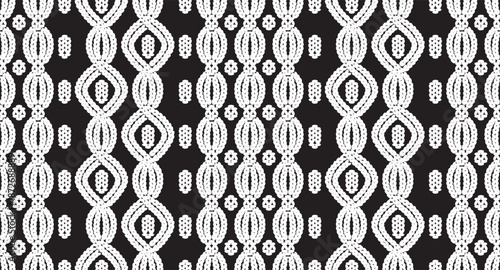 ケーブルニット　ダイヤサークル　アランニット　縄編み