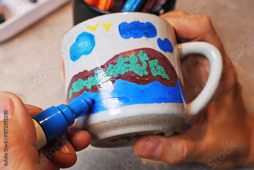 Bilde på lerret From Workshop to Home, an DIY Coffee Cup with Soul