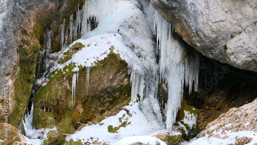 Myrafälle, gefrorene Wasserfälle, Ausflugsziele in Niederösterreich