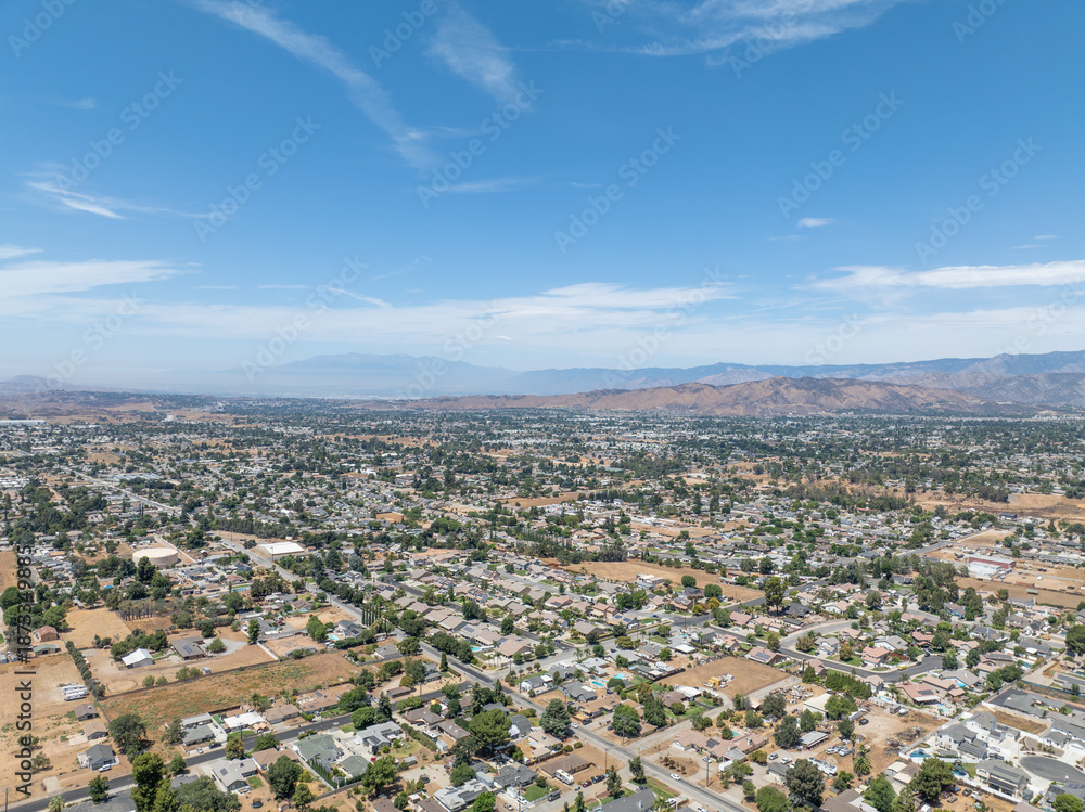 Obraz premium Aerial view of of house in Yucaipa city, in San Bernardino County, California, United States. High quality photo