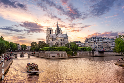 Notre Dame de Paris