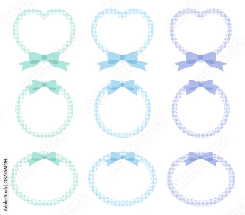 リボンがついたかわいいレースフレームのベクターイラストセット。ハート、飾り、ギンガムチェック