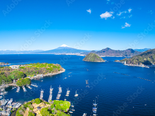 駿河湾、内浦湾と富士山（静岡県沼津市）