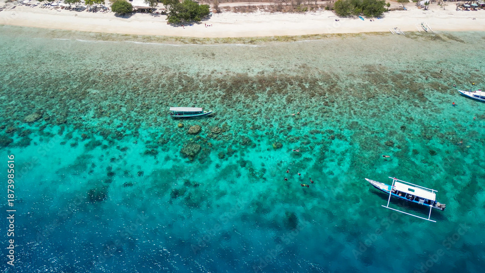 Obraz premium Amazing aerial view of Gili Meno coastline on a sunny day, Indonesia