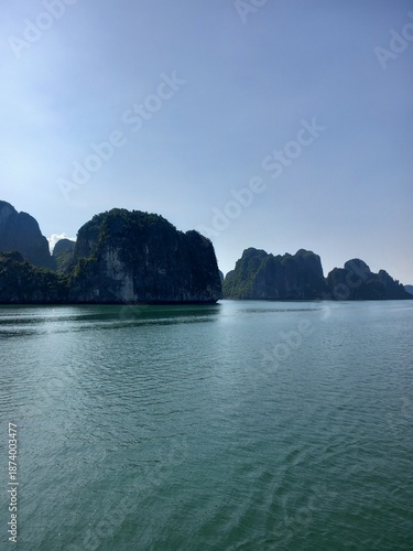 Vietnam Hallon Bay