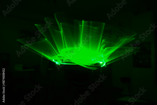 malerei grün schwarz licht
