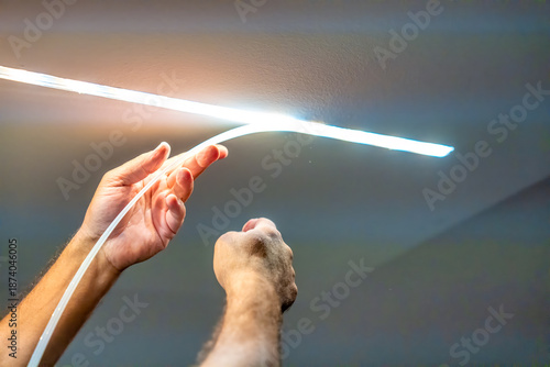 Canvastavla LED Strip Installation for Creative and Energy-Efficient Lighting in Your Home o