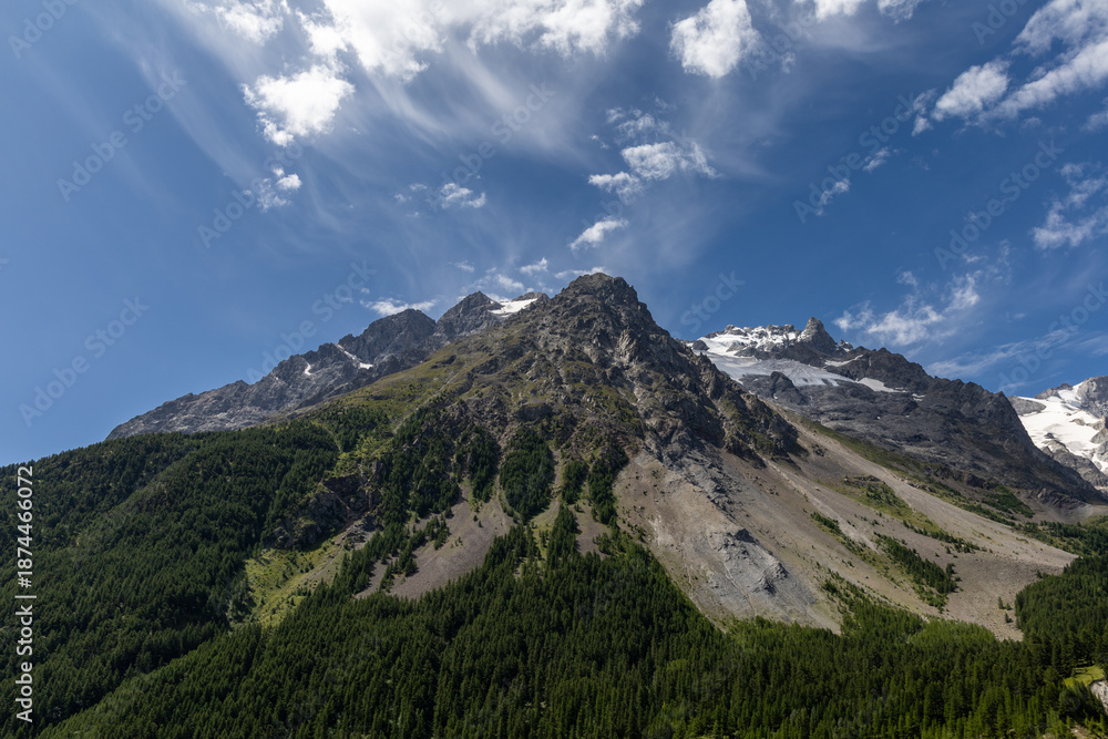 Obraz premium Scenic view of La Meije from the Emparis Plateau in the Arves Massif, Hautes-Alpes, France