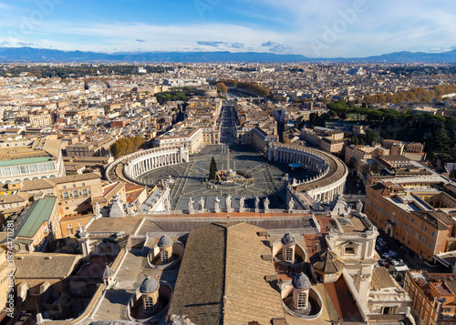 Obraz na plátně Panoramic view of Vatican City and Rome from St