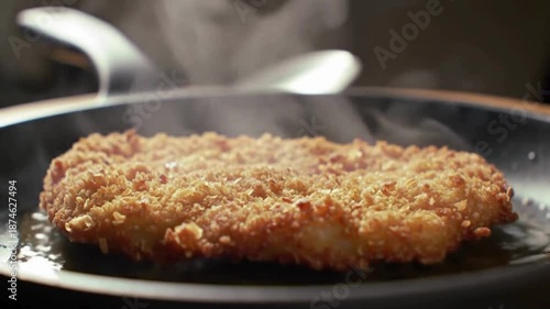 Crunchy Fried Chicken Macro Shot in 4K for Food Ads and Social Media Marketing