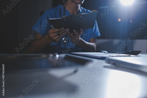 Doctors are meeting at the hospital to discuss treatment options and share experiences with colleagues.
