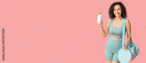 Mature woman with sports ba...