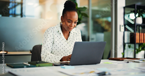 Fotografi Black woman, accountant and research with laptop in office for corporate finance, profit or revenue