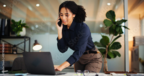 Quadro su tela Happy woman, laptop and night with phone call for proposal, deadline or negotiation in office