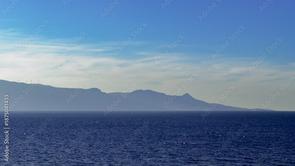 Fototapeta premium 世界周遊エーゲ海クルーズ イズミール港