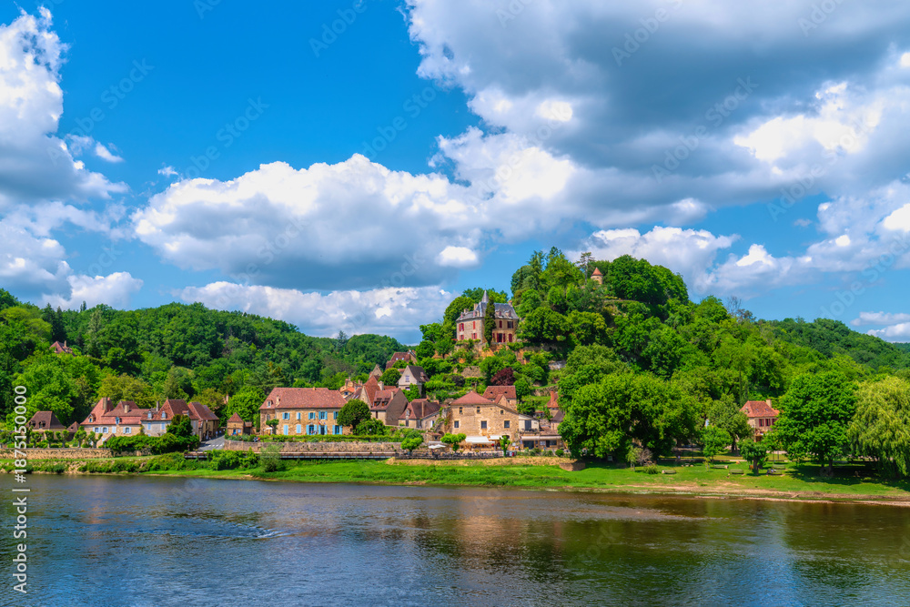 Obraz premium Limeuil France medieval village, Dordogne Region, French historic travel destination