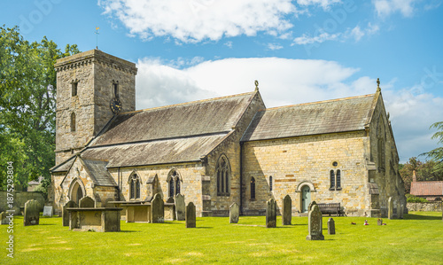 Fotografie All Saints Church - Hovingham North Yorkshire UK - A large and ancient church in the heart of the North York Moors, Yorkshire