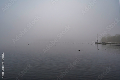 Ratzeburg in Schleswig-Holstein Domhof Altstadt Dom See Nebel Herbst Hafen Gebäude Backstein