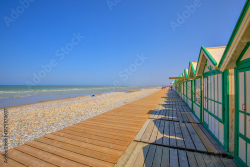 Cabines de plage à Cayeux-sur-mer, Hauts-de-France