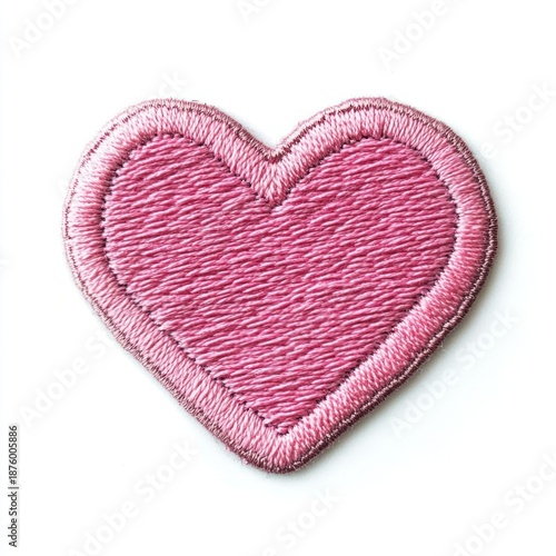 Single soft pink cute heart icon embroidered patch decoration. © Rawpixel.com
