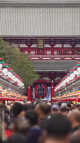 Wallpaper Mural Asakusa Kaminarimon in Tokyo, Japan Torontodigital.ca