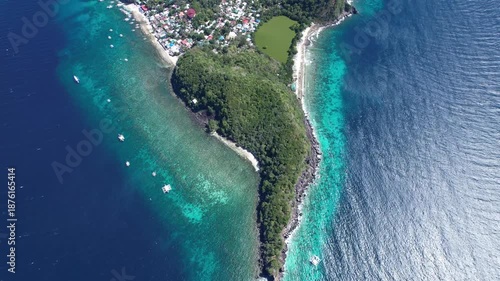 Wallpaper Mural Apo Island from above. Cinematic footage of the best diving spot in the Philippines.  Torontodigital.ca