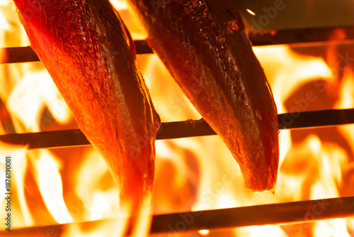土佐の藁焼き鰹のタタキ