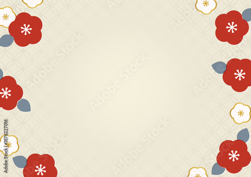 紅白の梅の花と七宝文様の和風背景｜生成り色の上品なお祝いデザイン