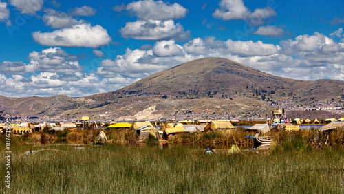 Billede på lærred The floating island of the Uros at Lake Titicaca Peru
