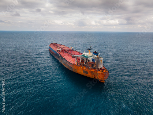 Quadro su tela Aerial drone footage of the sanctioned Russian shadow fleet tanker Kairos near the Bulgarian Black Sea coast