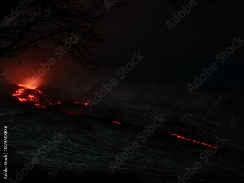Photos Mount Etna, lava flow during volcanic eruption at night