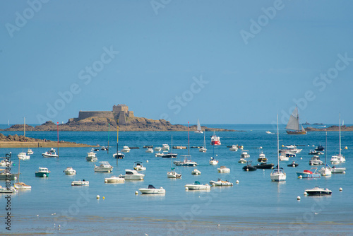 Fotografie Saint Malo vu depuis Dinard, ville intra-muros, cité corsaire bretonne, Bretagne
