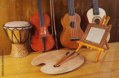 Art attributes. Music and painting.