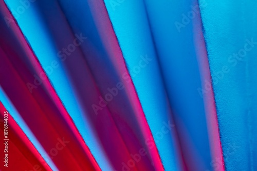 Foto Fan-shaped paper texture with chromatic contrast.